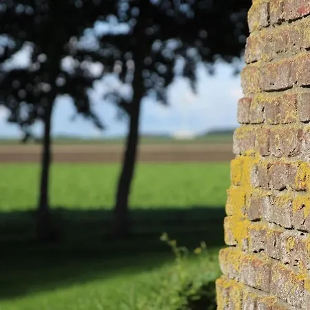 Groeps-, Retreat- En Trainingsaccomodatie De Waterkroon! Villa *