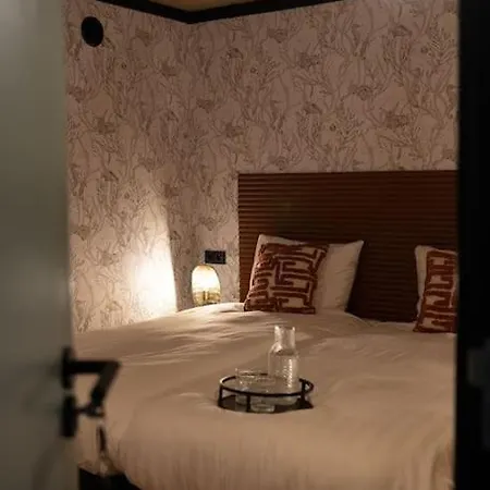 Villa Groeps-, Retreat- En Trainingsaccomodatie De Waterkroon! *