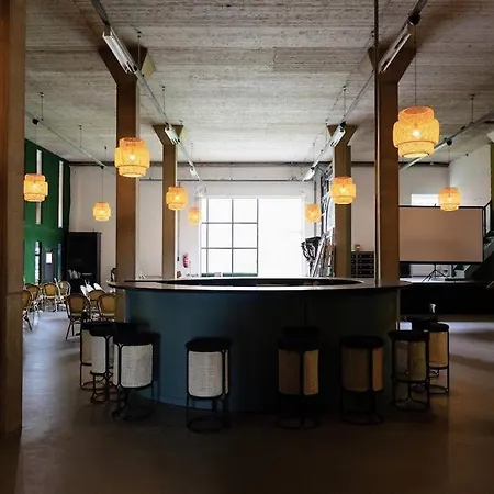 Groeps-, Retreat- En Trainingsaccomodatie De Waterkroon! Villa Wieringerwaard