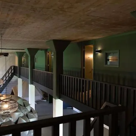 Groeps-, Retreat- En Trainingsaccomodatie De Waterkroon! Villa